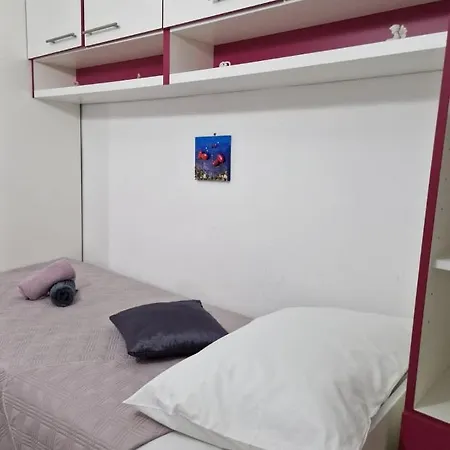 Pfeifer's Apartman Apartman *