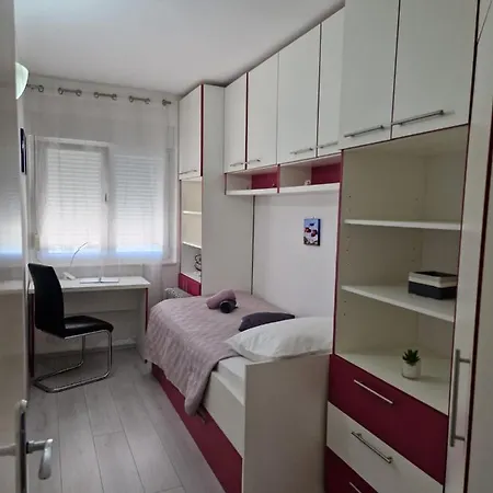 Apartment Pfeifer's Apartman Split